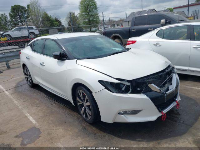  Salvage Nissan Maxima