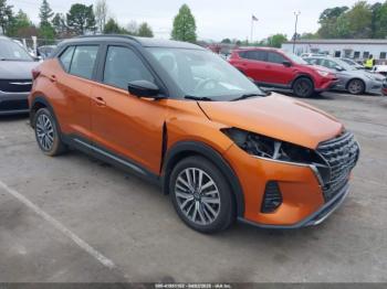  Salvage Nissan Kicks