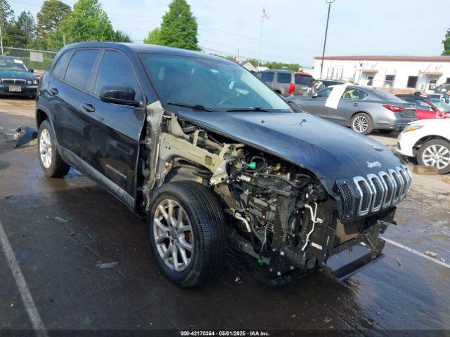  Salvage Jeep Cherokee