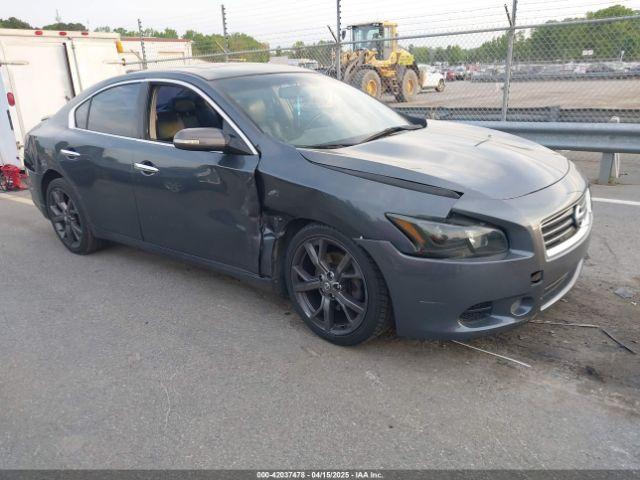  Salvage Nissan Maxima