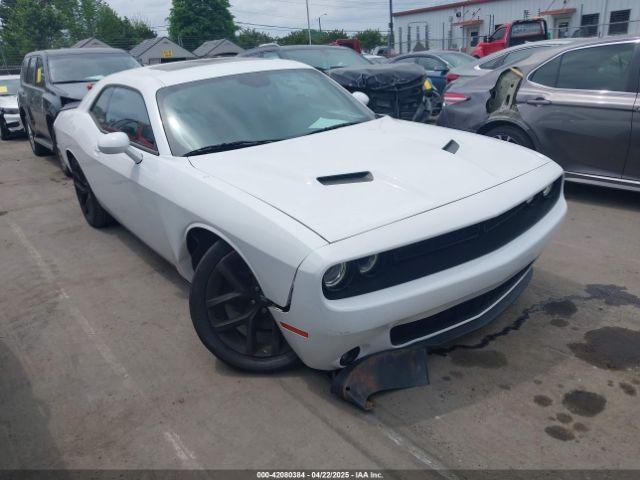  Salvage Dodge Challenger