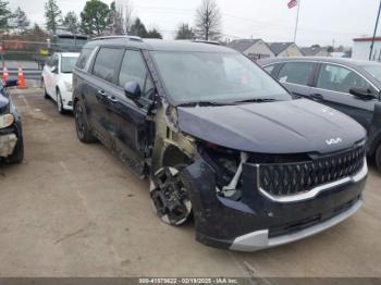  Salvage Kia Carnival