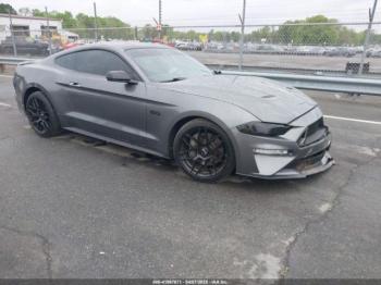  Salvage Ford Mustang