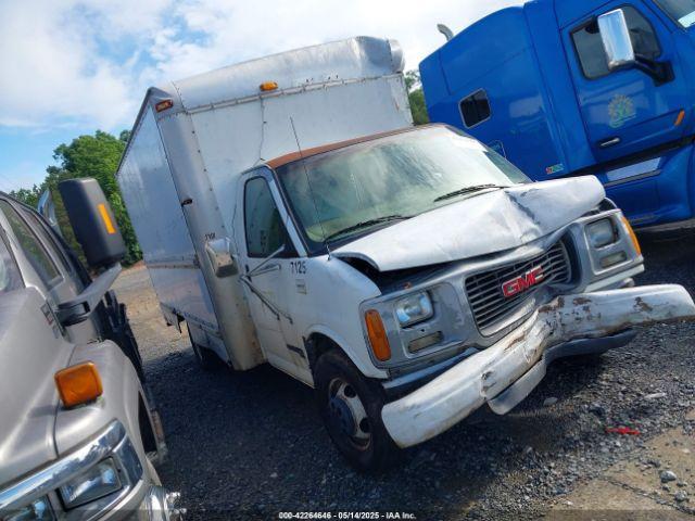  Salvage General Motors Savana Special