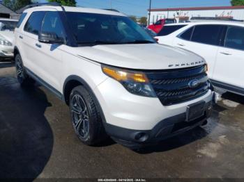  Salvage Ford Explorer