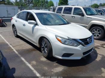  Salvage Nissan Altima