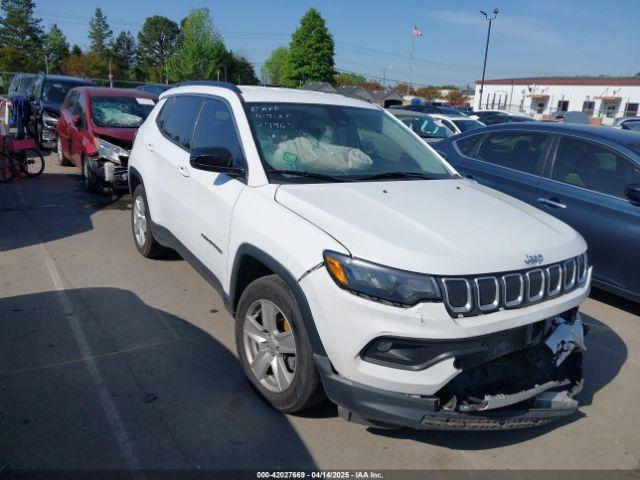  Salvage Jeep Compass