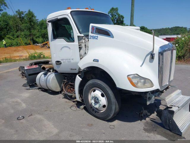  Salvage Kenworth T680