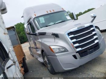  Salvage Freightliner New Cascadia 126