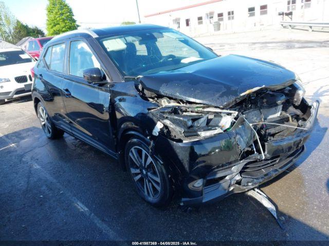  Salvage Nissan Kicks
