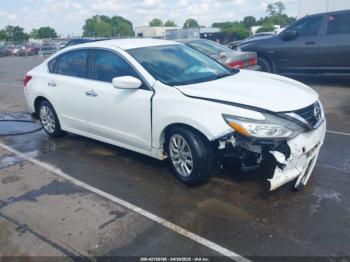  Salvage Nissan Altima