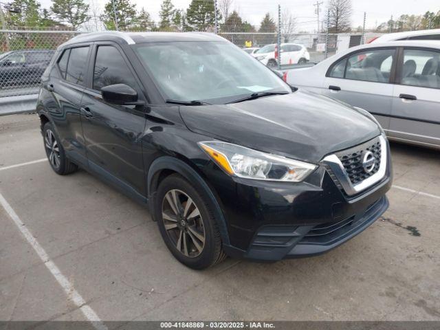  Salvage Nissan Kicks