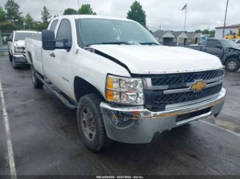  Salvage Chevrolet Silverado 2500