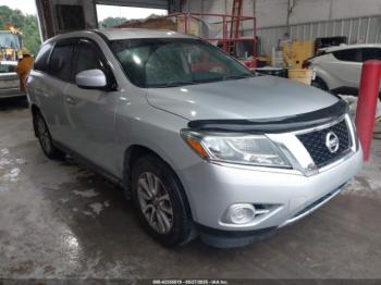  Salvage Nissan Pathfinder