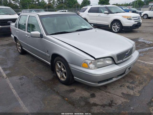  Salvage Volvo S70