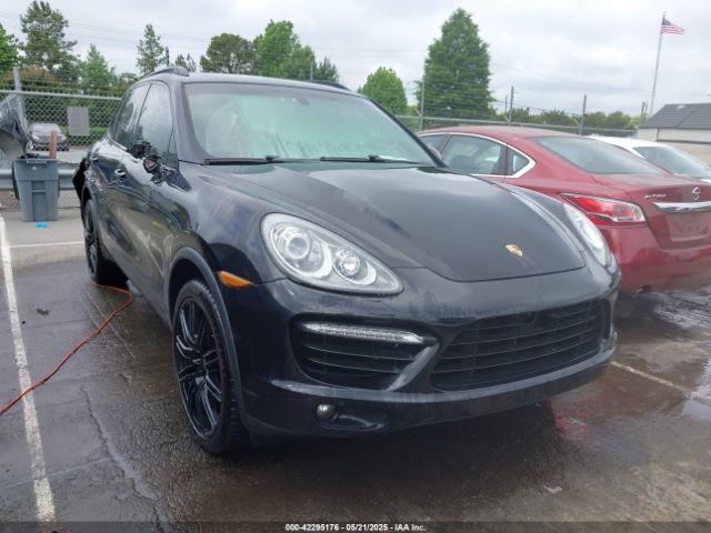  Salvage Porsche Cayenne