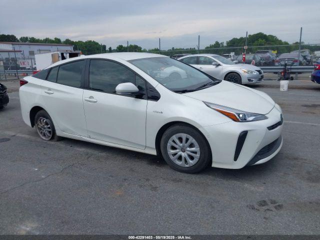  Salvage Toyota Prius