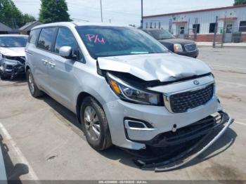  Salvage Kia Sedona