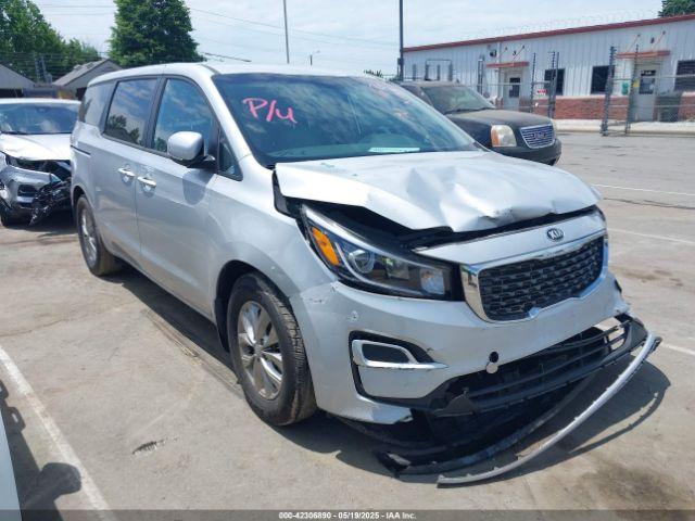  Salvage Kia Sedona