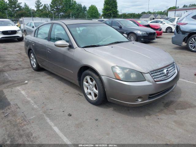  Salvage Nissan Altima