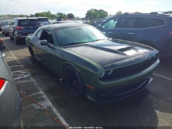  Salvage Dodge Challenger