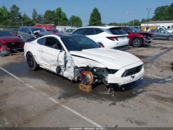  Salvage Ford Mustang