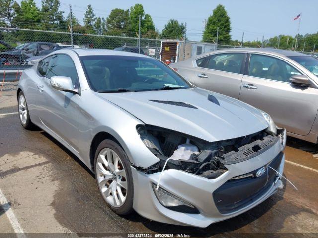  Salvage Hyundai Genesis
