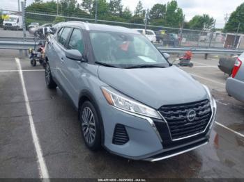  Salvage Nissan Kicks