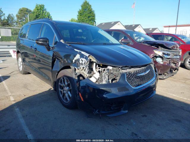  Salvage Chrysler Pacifica