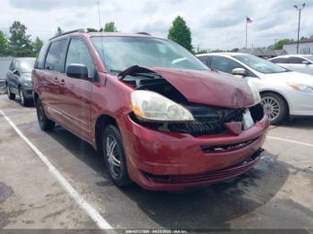  Salvage Toyota Sienna