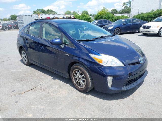  Salvage Toyota Prius