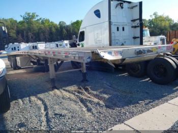  Salvage Reitnouer Trailer