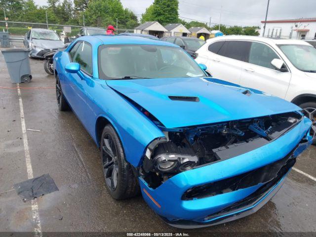  Salvage Dodge Challenger