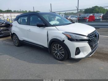  Salvage Nissan Kicks