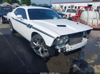  Salvage Dodge Challenger
