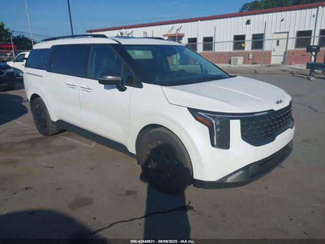  Salvage Kia Carnival