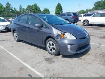  Salvage Toyota Prius