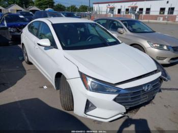 Salvage Hyundai ELANTRA