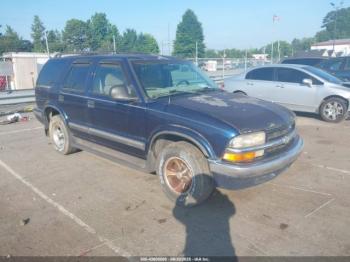  Salvage Chevrolet Blazer