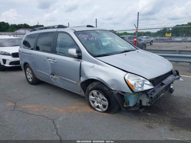  Salvage Kia Sedona
