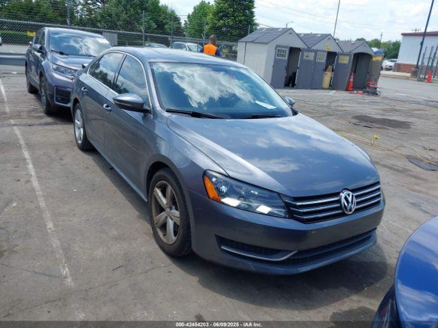  Salvage Volkswagen Passat