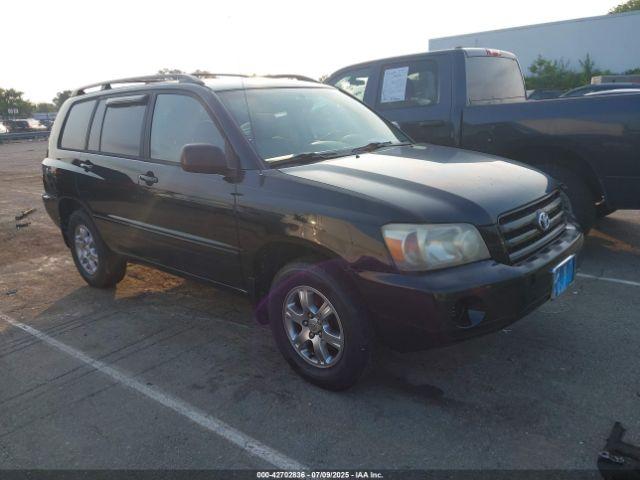  Salvage Toyota Highlander