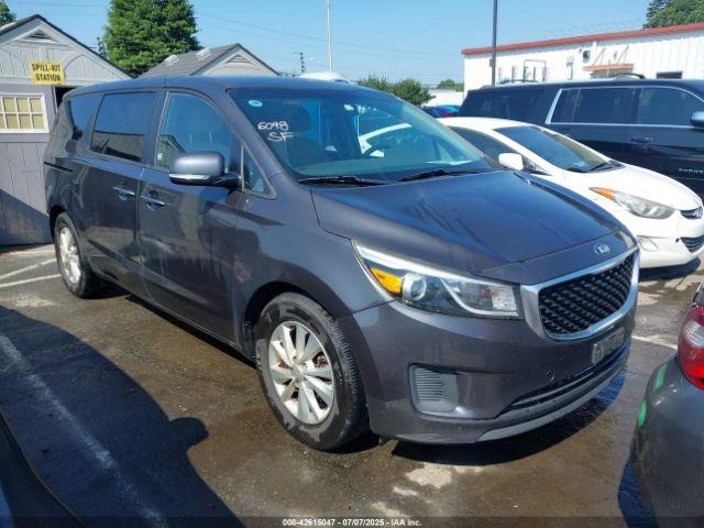  Salvage Kia Sedona