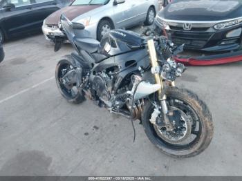  Salvage Suzuki Gsx-r750