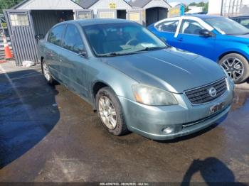  Salvage Nissan Altima
