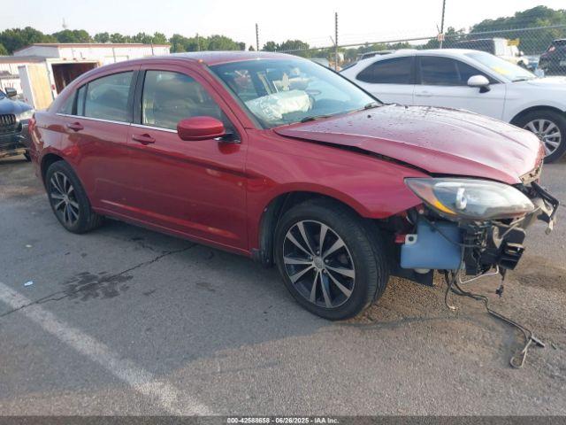  Salvage Chrysler 200