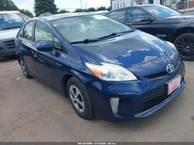  Salvage Toyota Prius