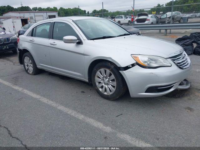 Salvage Chrysler 200