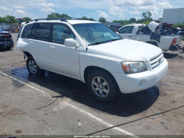  Salvage Toyota Highlander
