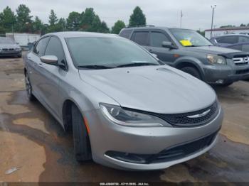  Salvage Chrysler 200